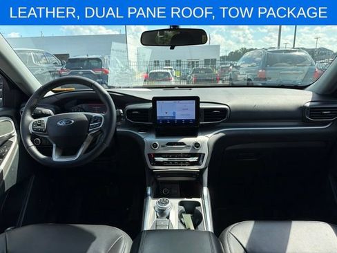Used 2024 Ford Explorer XLT w/ Equipment Group 202A AWD/4WD image 15