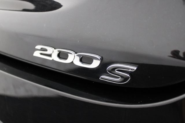 Used 2015 Chrysler 200 S w/ Comfort Group FWD image 6