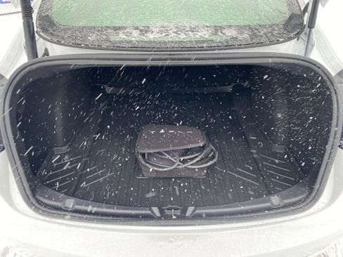 Used 2023 Tesla Model 3 Standard Range image 5