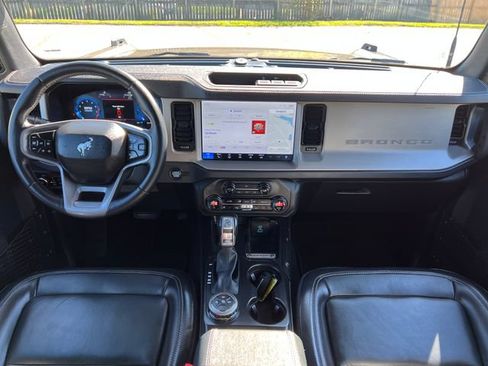 Used 2025 Ford Bronco Outer Banks AWD/4WD image 37