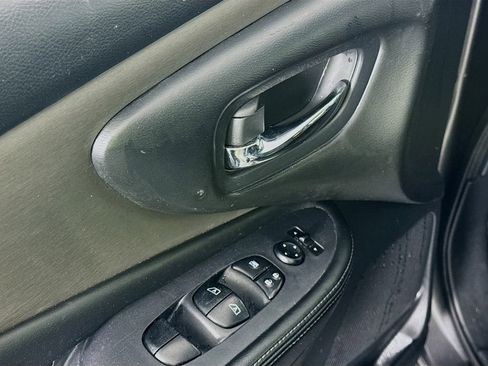 Used 2021 Nissan Murano SV image 17