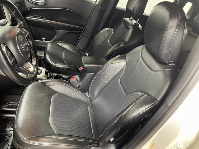 Used 2021 Jeep Compass Latitude w/ Sun and Sound Group AWD/4WD image 12