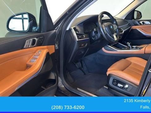 Used 2022 BMW X7 xDrive40i w/ Premium Package AWD/4WD image 23