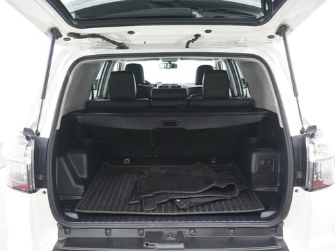 Used 2018 Toyota 4Runner Limited AWD/4WD image 16
