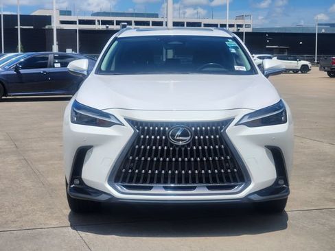 Used 2025 Lexus NX 350 AWD w/ Accessory Package (2T) image 2