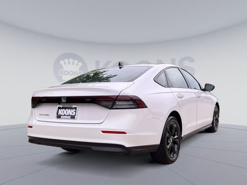 Used 2025 Honda Accord SE image 7