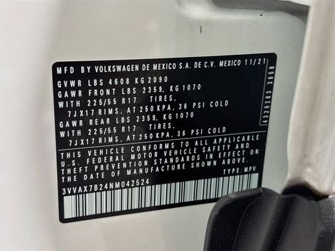 Certified 2022 Volkswagen Taos S AWD/4WD image 33