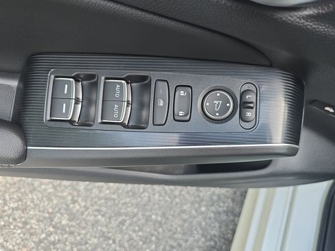 Used 2024 Honda Civic Touring image 27