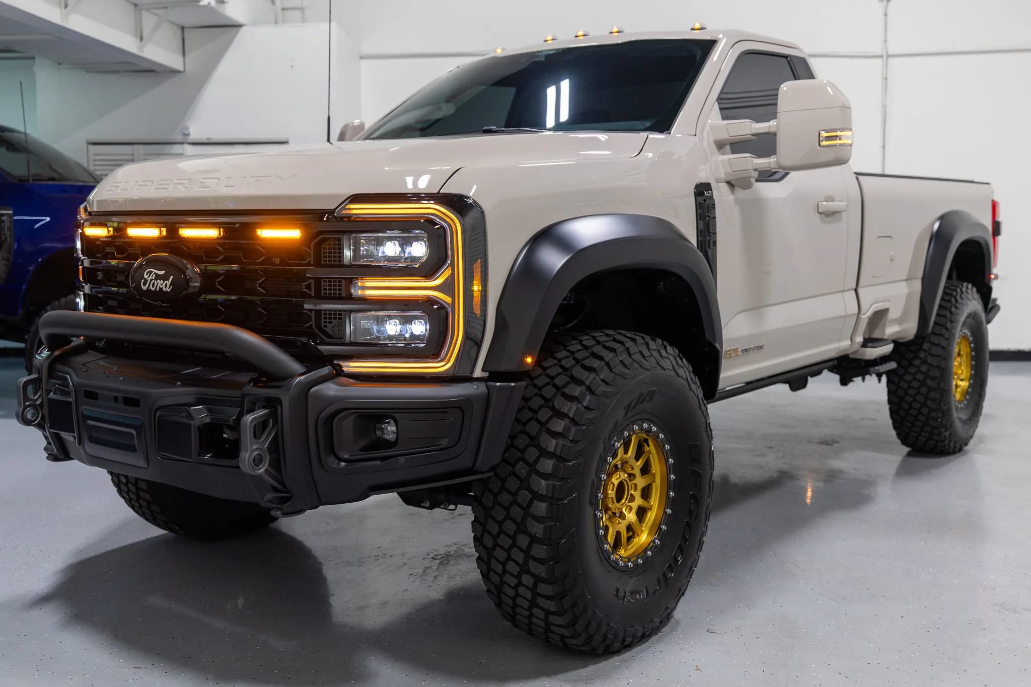 Used 2025 Ford F250 XLT w/ 360-Degree Camera Package AWD/4WD image 2