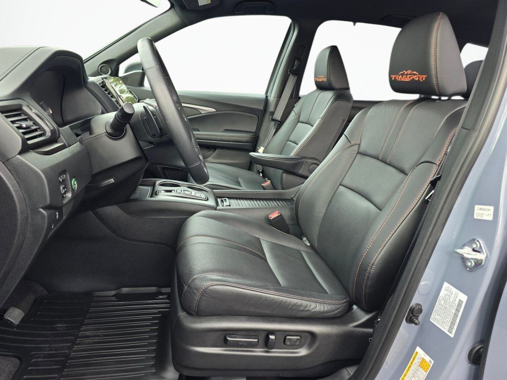 Used 2023 Honda Passport TrailSport image 13