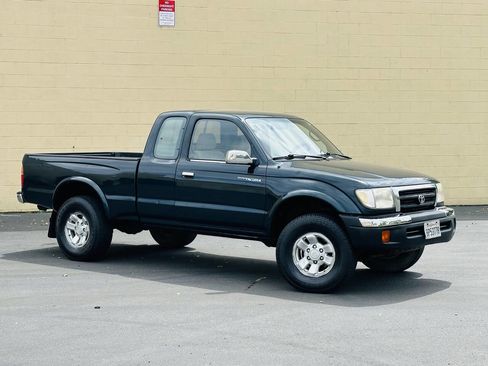 Used 1998 Toyota Tacoma Limited AWD/4WD image 3