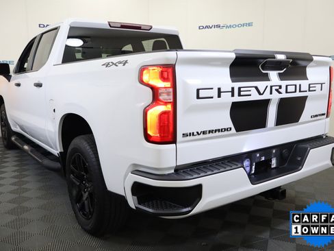 Used 2021 Chevrolet Silverado 1500 Custom w/ Rally Edition image 9