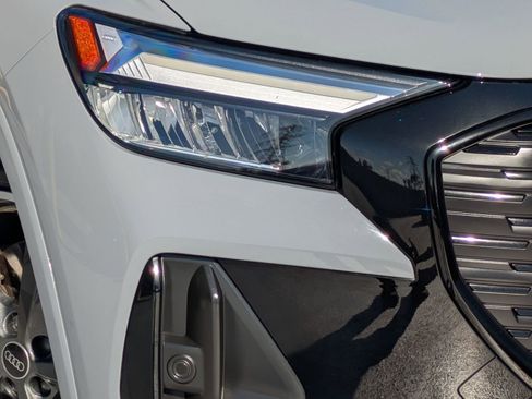 Used 2025 Audi Q4 e-tron Premium w/ Convenience Package AWD/4WD image 25