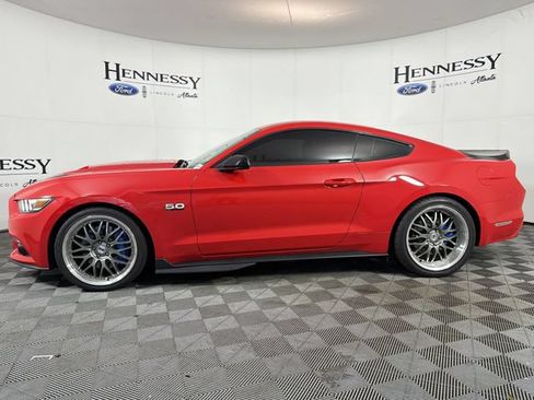 Used 2017 Ford Mustang GT w/ Black Accent Package RWD image 23