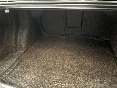 Used 2017 Volkswagen Jetta SE image 34