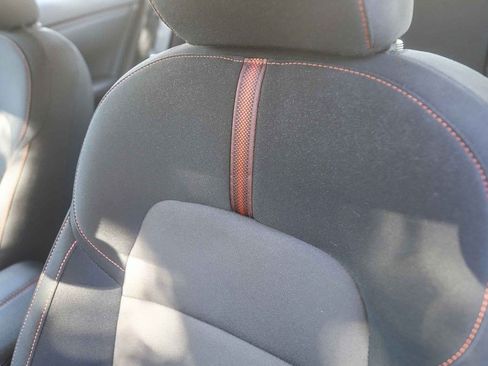 Used 2025 Nissan Sentra SR FWD image 24