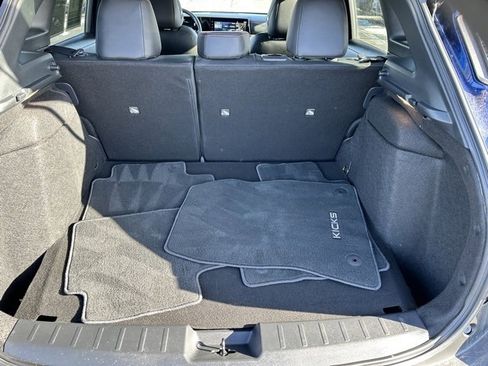 Used 2025 Nissan Kicks SR w/ SR Premium Package image 7