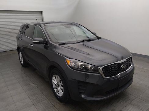 Used 2020 Kia Sorento LX FWD image 13
