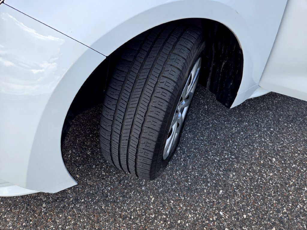 Used 2023 Toyota Corolla LE FWD image 14