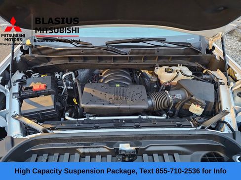 Used 2023 GMC Sierra 1500 SLT w/ SLT Convenience Package image 24