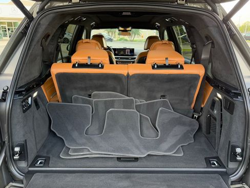 Certified 2023 BMW X7 xDrive40i w/ Executive Package image 17