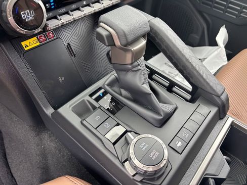 New 2026 Toyota 4Runner Limited w/ Tow Technology Package image 18