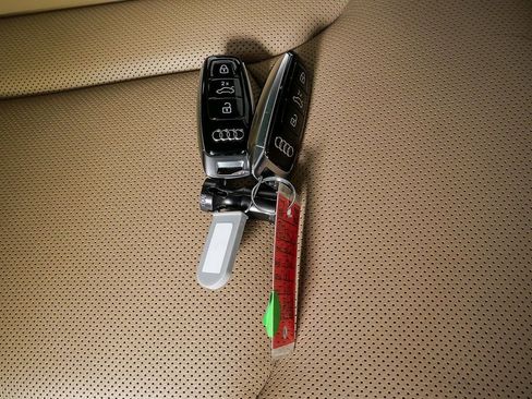 Used 2023 Audi Q8 Premium Plus w/ Premium Plus Package image 27