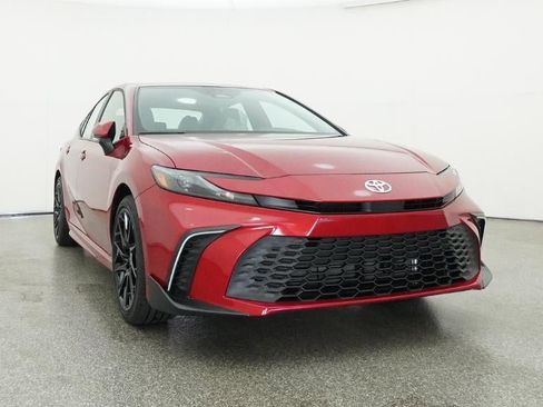 New 2026 Toyota Camry SE image 30