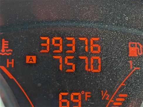 Used 2015 Nissan Juke SL image 33