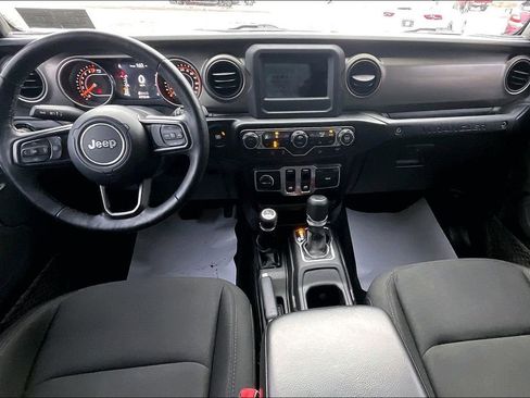 Used 2019 Jeep Wrangler Sport S image 14