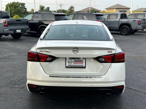Certified 2023 Nissan Altima 2.5 SR FWD image 5