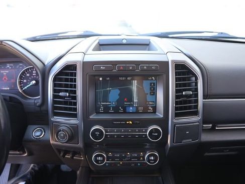 Used 2018 Ford Expedition Platinum RWD image 19
