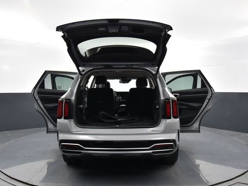 Certified 2022 Kia Sorento EX image 33