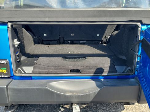 Used 2016 Jeep Wrangler Unlimited Sport AWD/4WD image 7