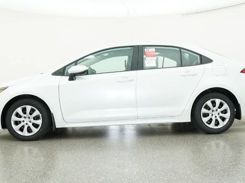 New 2026 Toyota Corolla LE FWD image 19