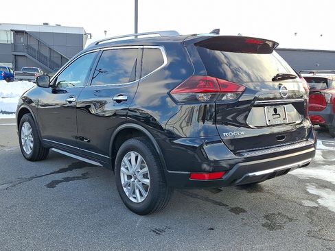 Used 2019 Nissan Rogue S w/ Special Edition Package image 6