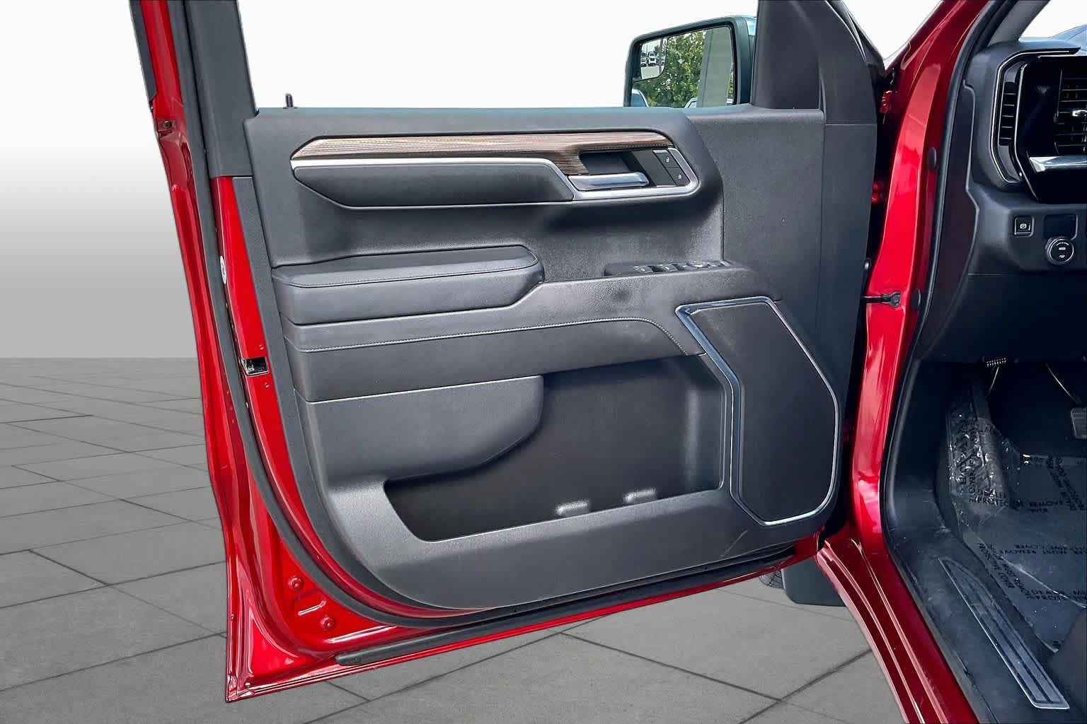 Certified 2023 Chevrolet Silverado 1500 LT w/ Convenience Package II RWD image 21