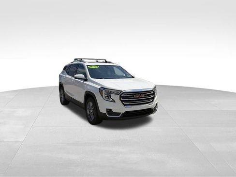 Used 2024 GMC Terrain SLT w/ Infotainment Package II AWD/4WD image 8