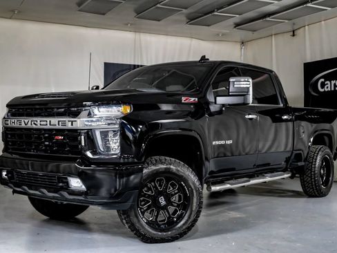 Used 2020 Chevrolet Silverado 2500 LTZ AWD/4WD image 5