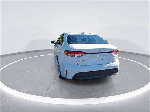 Certified 2026 Toyota Corolla LE FWD image 9