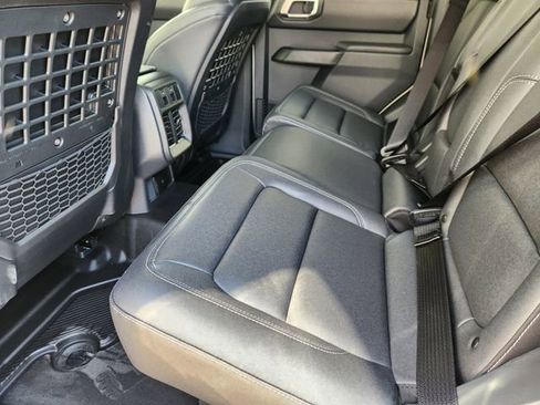 New 2026 Ford Bronco Badlands w/ Sasquatch Package image 19