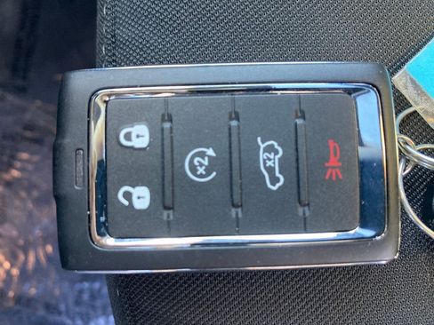 New 2025 Jeep Grand Cherokee 4WD image 28