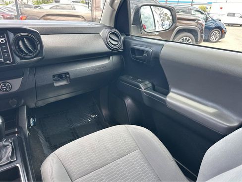 Used 2019 Toyota Tacoma SR RWD image 17