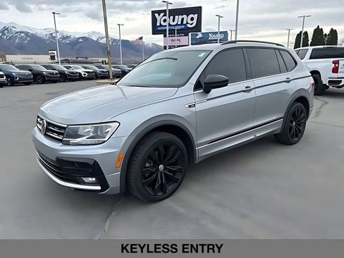 Used 2021 Volkswagen Tiguan SE R-Line w/ 3rd Row Seat Package image 7