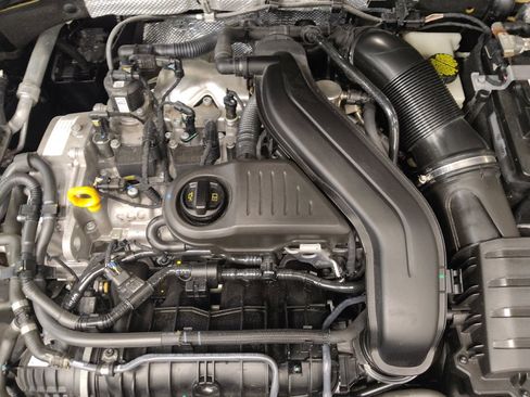 Used 2024 Volkswagen Jetta SE FWD image 30