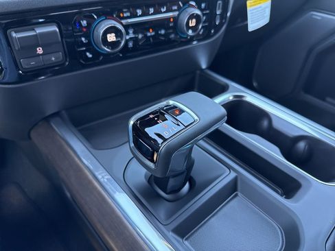 New 2026 Chevrolet Silverado 1500 High Country AWD/4WD image 18