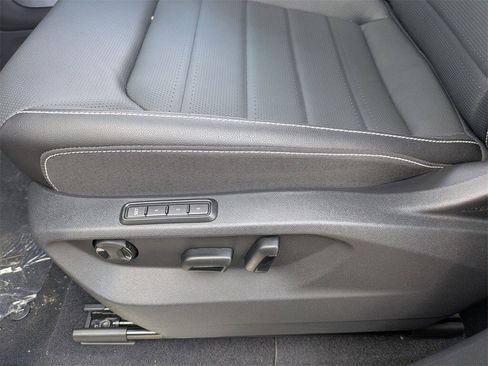 New 2025 Volkswagen Atlas SEL image 14