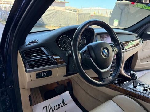 Used 2011 BMW X5 xDrive35i image 9