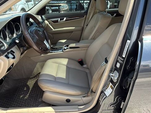 Used 2014 Mercedes-Benz C 300 4MATIC Sedan image 23