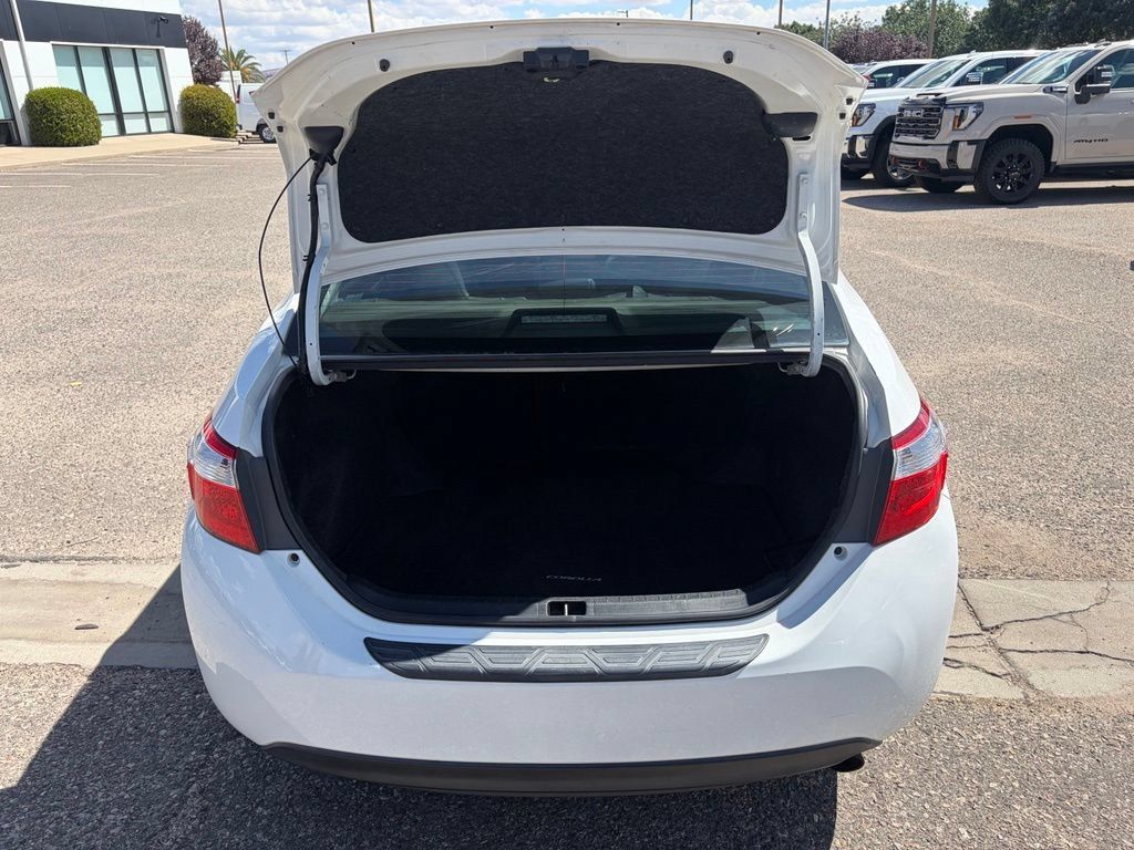 Used 2015 Toyota Corolla S FWD image 7